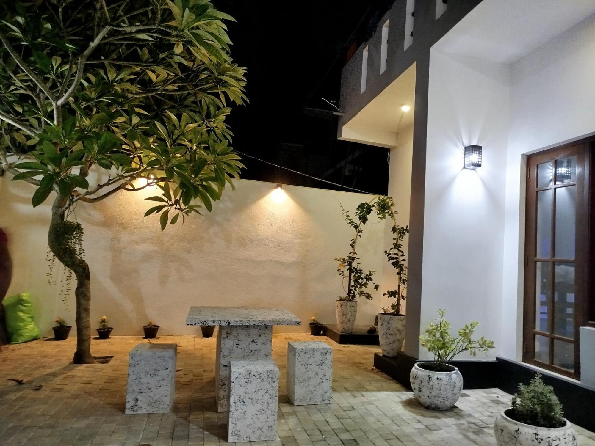 Hotel Elzangi Negombo Esterno foto
