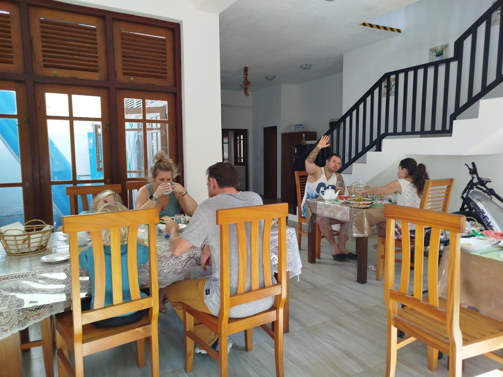 Hotel Elzangi Negombo Esterno foto